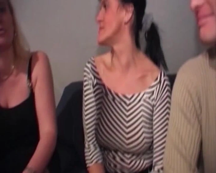 BB video: Simone's Fuck Visit #3 - Spoken in German
