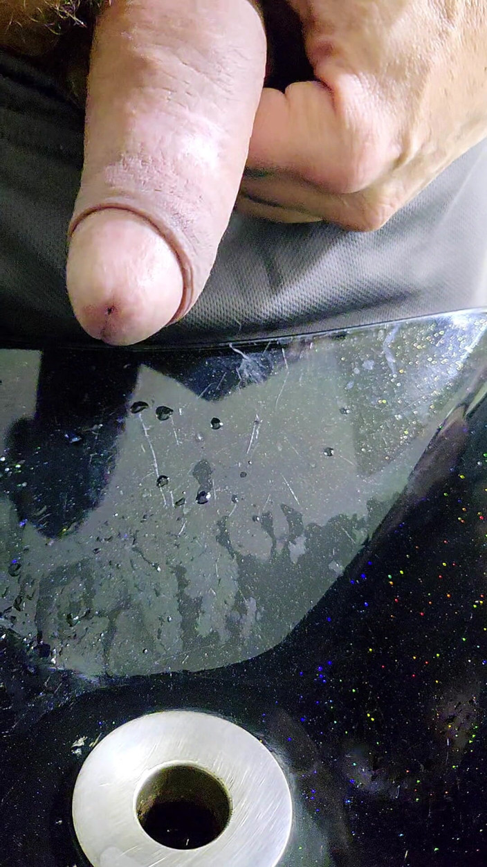 BBIG: Findom Alpha w zlewie dentystycznym