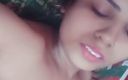 Hot Sis: Latika Horney ervaart een grote pik, sexy poesje