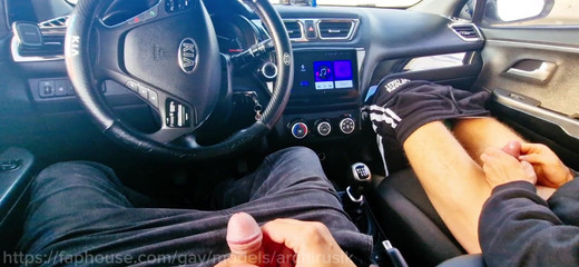 ArchiRusik: Seorang lelaki di lebuh raya masuk ke dalam kereta saya,...