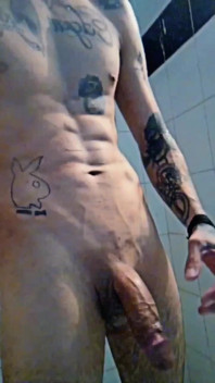 Jugando Un Poco En El Baño