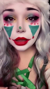 Tratamientos Faciales Y Preñada Para El Payaso Navideño