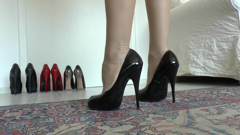 Lady Victoria Valente: Senin için hızlı bir yüksek topuklu defile! Bölüm 1, Lady Victoria...