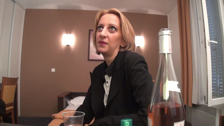Paris Jango: Louise Du Lac Por Dois Estranhos