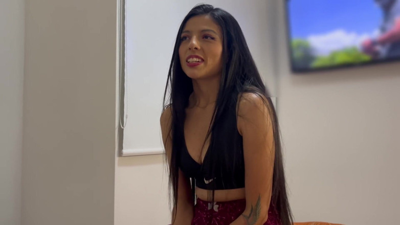 Fkn studio: Swasan minta dipuasin sama ayah tirinya, tapi mau kah dia...