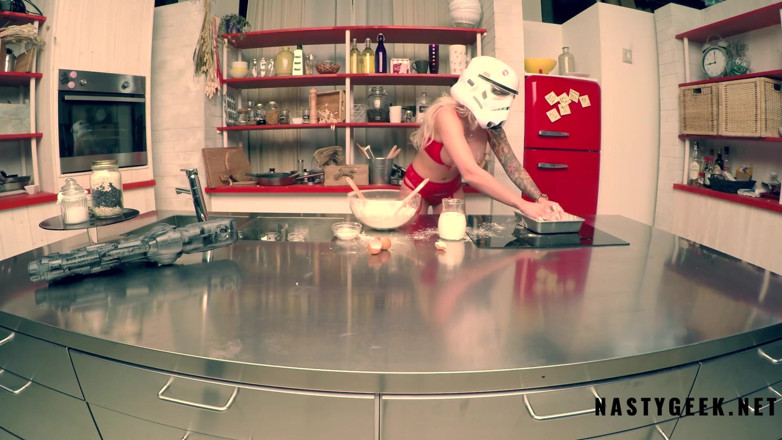 PurefilmsTv: Stormtropper jarushka coock her pussy with big dildo and squirt