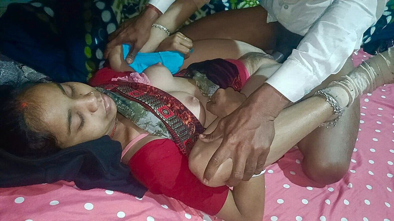 IndianSoni: Indiansoni - poprvé sex s macechou, ošukal jsem macechu a deepthroat...
