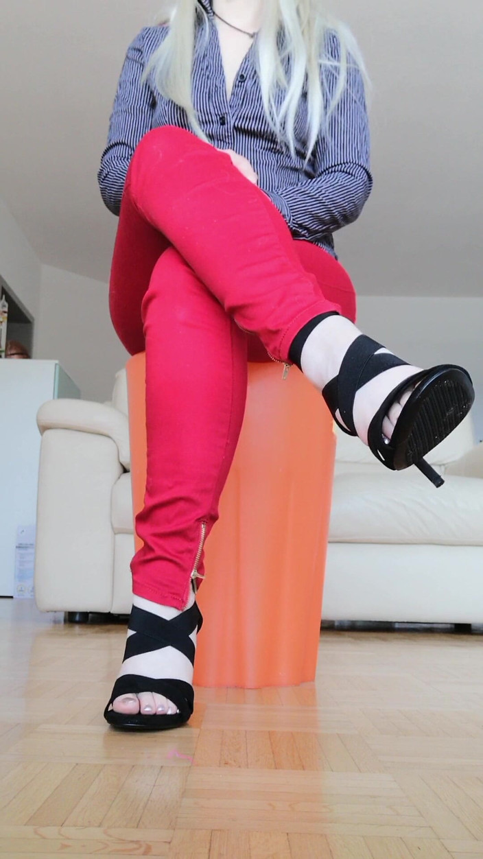 RavenBigAss: Raven Toe-tapping with Crossed Legs Red Jeans and High-heeled Sandals