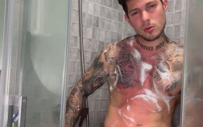 BoyGym: Můj čas na sprchu.