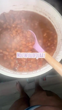 Questa bbw sa cucinare
