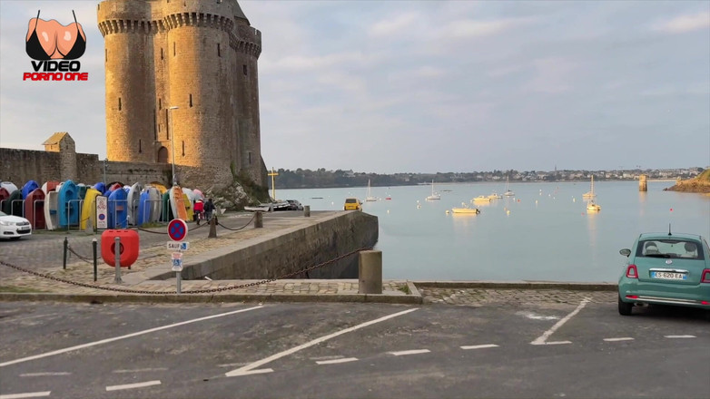 Video Porno One: Une Libertine Nous Partage Ses Plans Culs Dans Un Vlog...