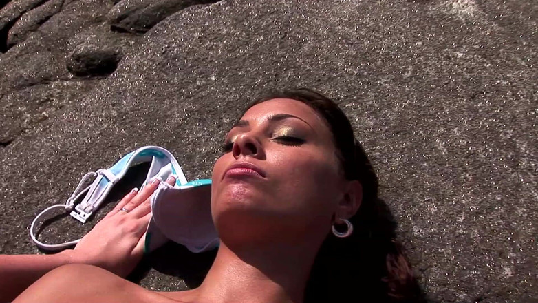 Pervy Studio: Sexy lesbičky se střídají na koni své šťavnaté štěrby