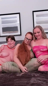 Fffm cocufiage en direct - une femme partage son mari et lui creampies les 3