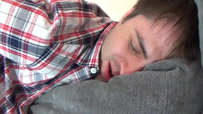 Gaybareback: Lovely twink fucked bareback by older dude