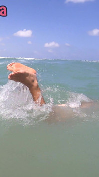 สนุกกับตูดฟองอากาศอิตาลีที่ชายหาดนู้ด
