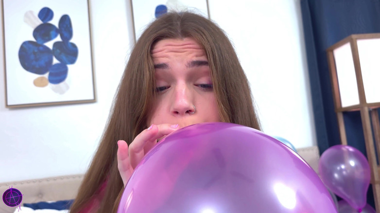 Nicky Rebel: La mia fantasia con il palloncino per il patrigno