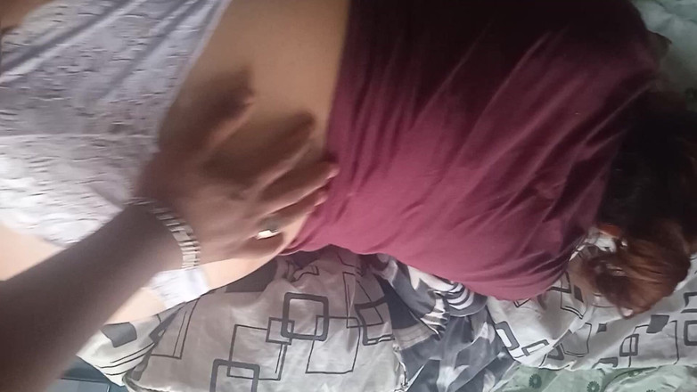 Eatrella j: Pasangan latina ngentot lewat celana dalam