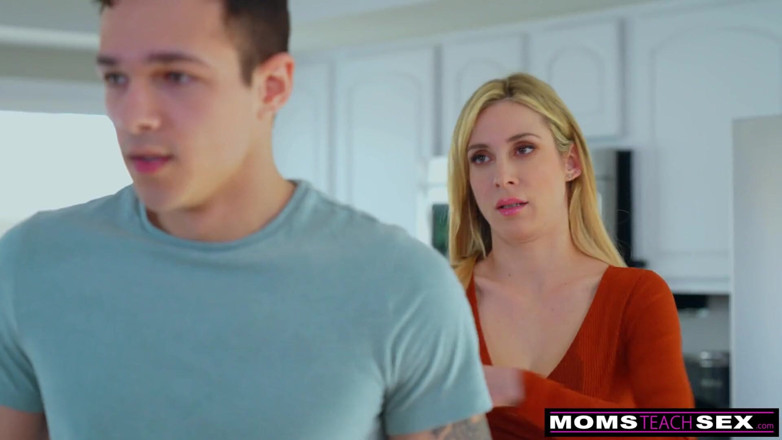 Moms teach sex: Üvey anneye bakmak yok - s19:e4