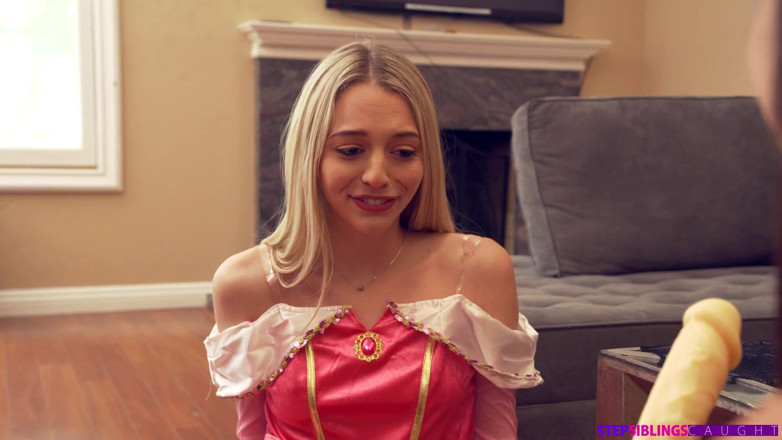 StepSiblings Caught: Зведені брати обманюують і пригощають - s15:e1