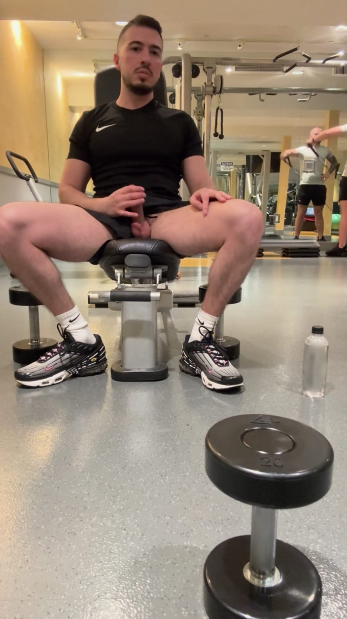 Lucas MBoy: Gym openbaar aftrekken en trainen