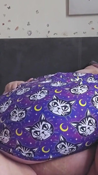 SSBBW Uses New Play Toy Dildo