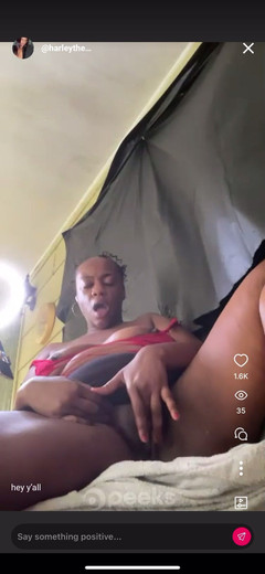 Harley Harper: Hampir memancut mani pada Ipad Saya