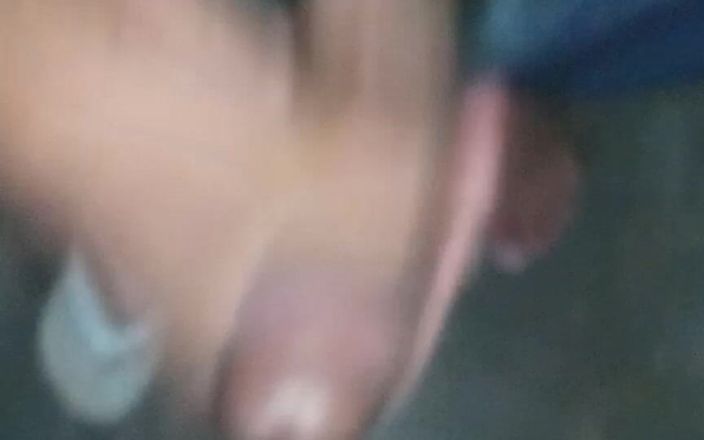 Giarlem slv: क्या कोई मुझे चूसना चाहता है?