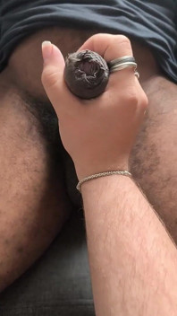 Toque meu pau preto pela primeira vez em experiência em primeiro plano