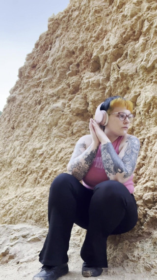 Bigtiddygoth: Miluji ukazovat své tělo myslíš, že mě někdo viděl?