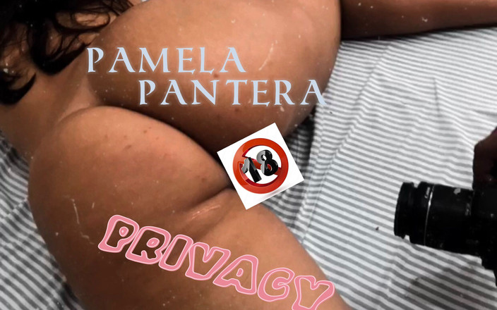 Clarkes Boutaine: Gecreampied en verloren in Pamela Pantera poesje