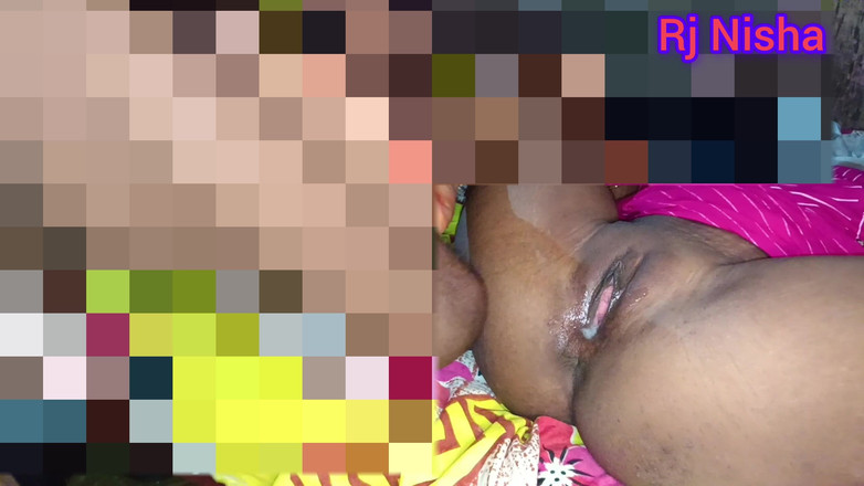 RJ NISHA: Desi Aunty First Time Sex Rj Nisha