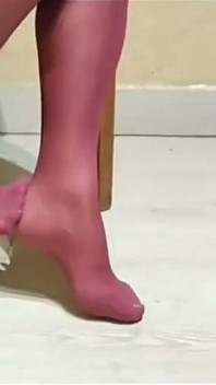 Nylon Feet 6