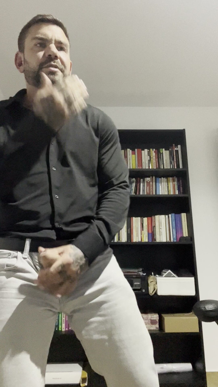 Juan Lucho Gay: Cute Boy Jerks off with Clothes on