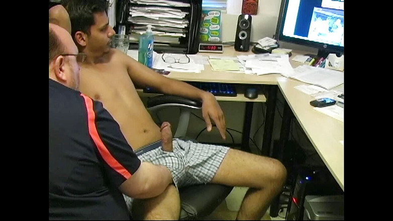 The Great Canadian Male: 과거의 폭발 - Manny4