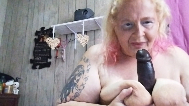 HerculesnVENUS: Suge murdar futai între țâțe spermă pentru noroc