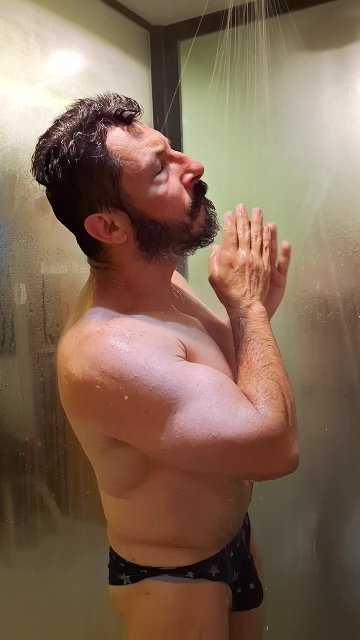 Punchbagplz: Victory Shower - POV z Gouine Wrestlin