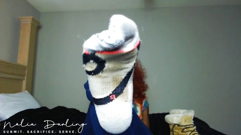 Kneel to Nolia: Sniffy sock worship