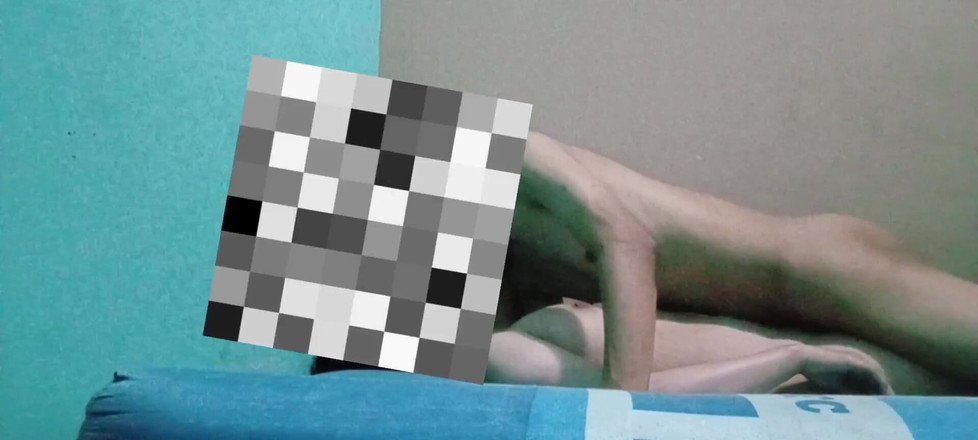 Famly sex: Seorang kawan semasa melawat rumah asingnya