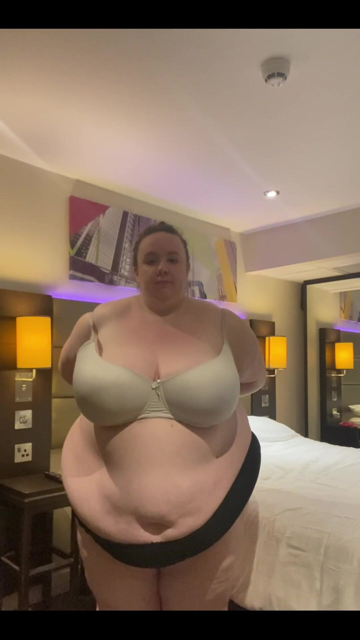 Ivy gold: 黑发女郎 ssbbw