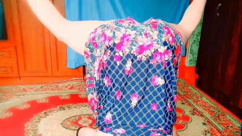 Kitty_Cross: ¿Quién necesita pantalones cuando tienes un como este?