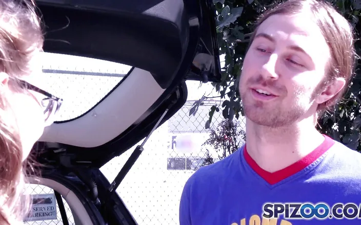 Spizoo: Riley Reid loves sex