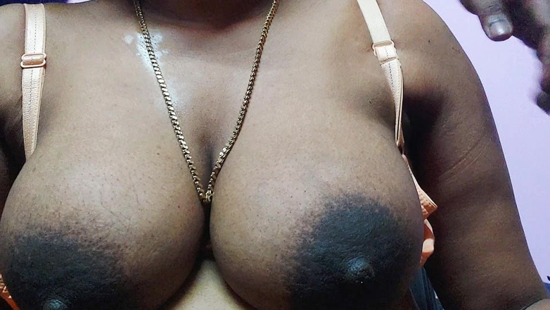 Desi Mohini: Indian Hot Girl Seduced by the Young Man