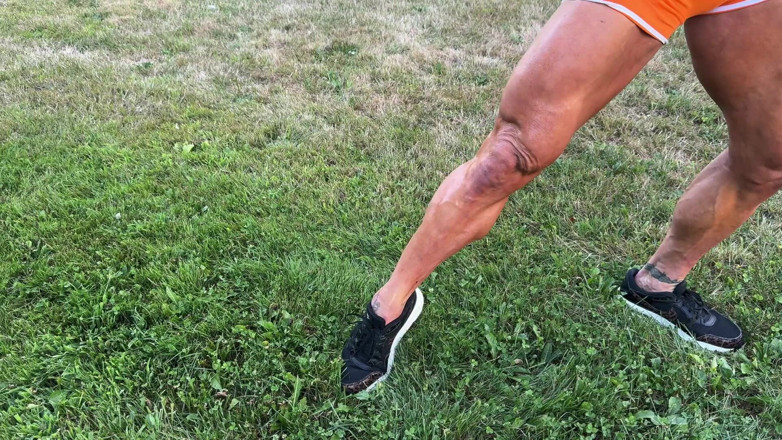 Kandylegsxxx: Muscle MILFs Cum Command JOI