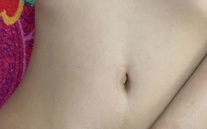 Afterdark affair: Aku kepergok sama pacarku waktu aku lagi asik muasin memekku...