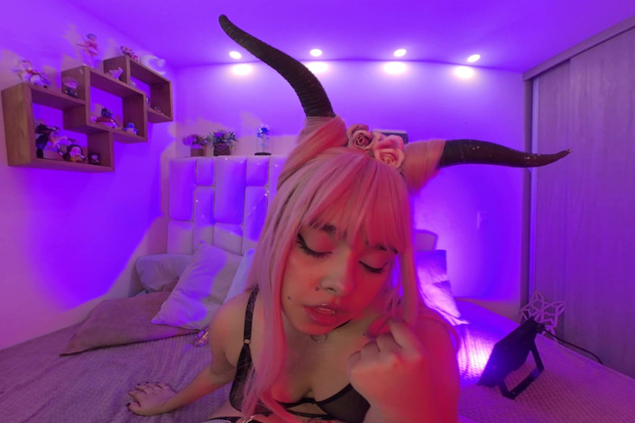 CuttiejennieVR: Sogno speciale succubus