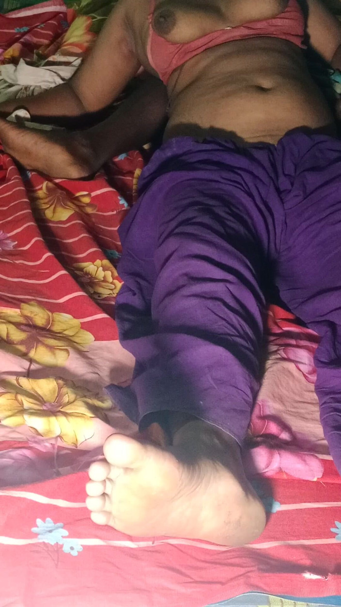 Mombd: Bangladeşli evli köylü evli kadın Bangladeşli yepyeni köylü çift seks videosu