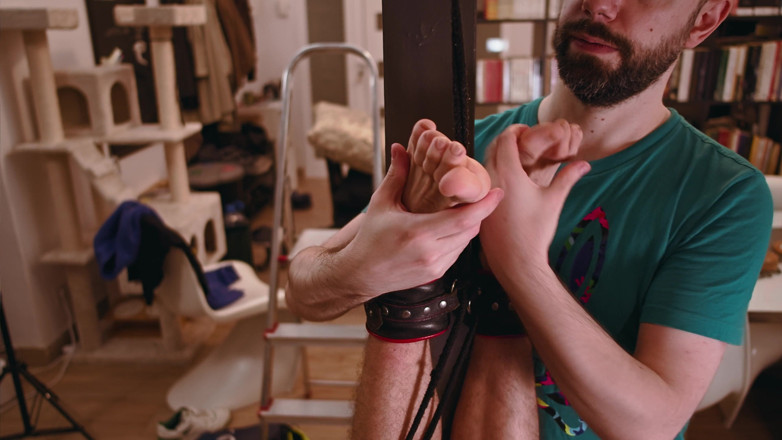 PSM Tickling: Feather-ticklish Jose