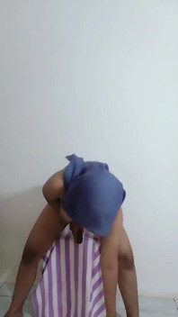 Mi coño jugando con un pepino