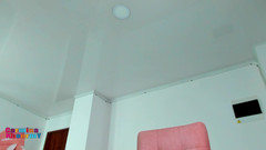 CarminaKhourmy: Carmina khourmy gioca con i suoi capezzoli mentre si da...