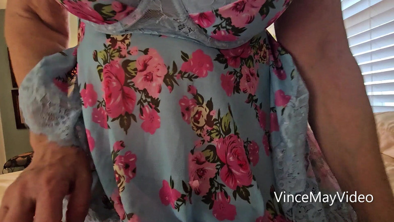 VinceMayVideo: A Great Morning with a Great GILF- No Censor in...